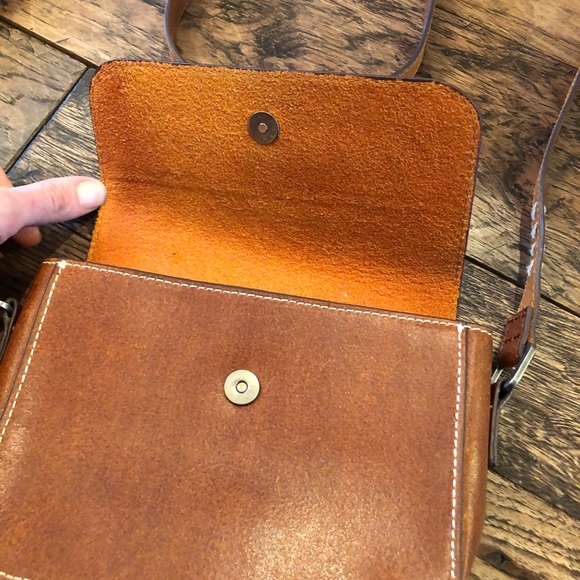 Leather Most Wanted USA Purse - Picture 4 of 5